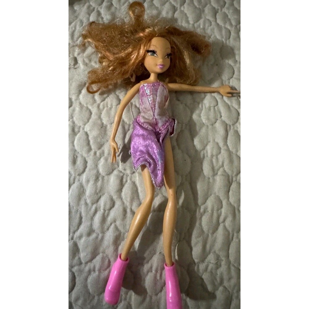 Winx Club Pixie Magic Flora Doll Real Eyelashes Mattel 2005 Incomplete #7